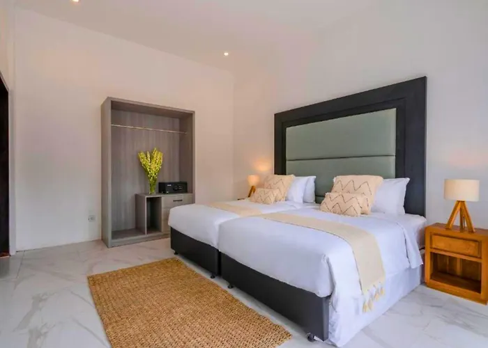 Villa Sasikirana Spacious 10 Bedroom Private Pool