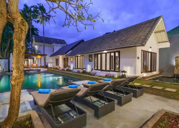 Sasikirana Spacious 10 Bedroom Private Pool Seminyak