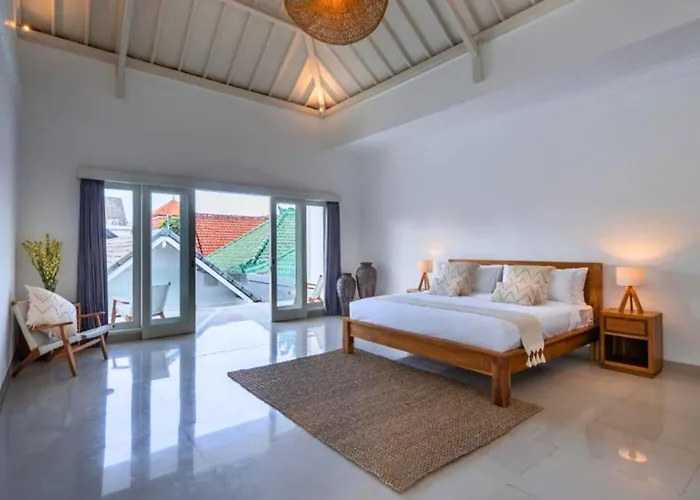 Villa Sasikirana Spacious 10 Bedroom Private Pool Seminyak