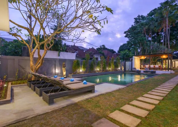 Sasikirana Spacious 10 Bedroom Private Pool *