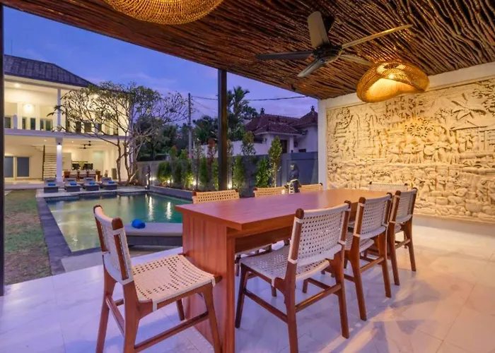Sasikirana Spacious 10 Bedroom Private Pool Villa *