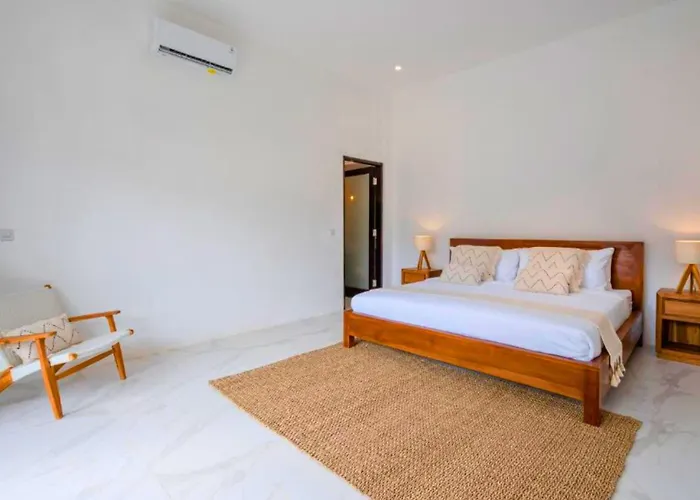 Sasikirana Spacious 10 Bedroom Private Pool
