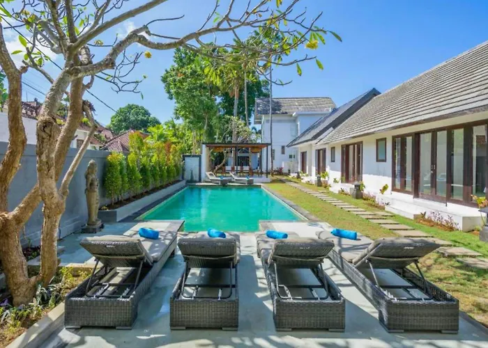 Villa Sasikirana Spacious 10 Bedroom Private Pool Seminyak